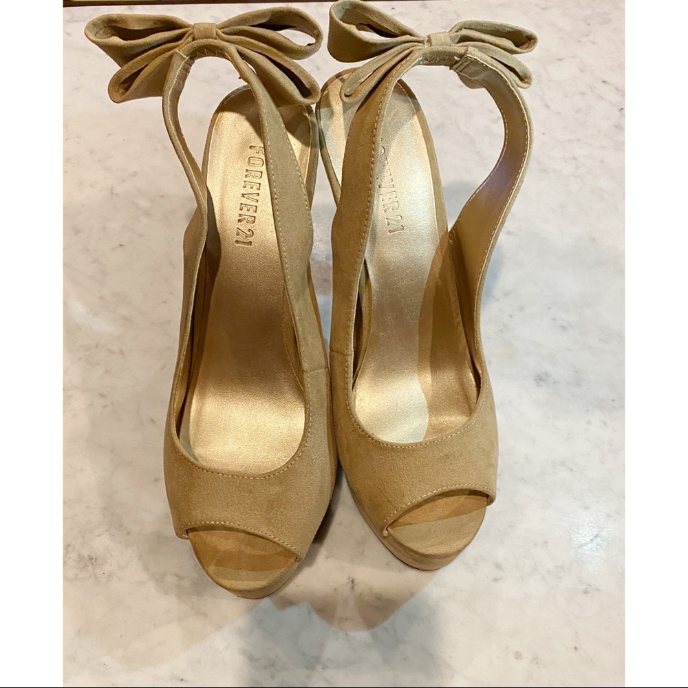 Tan/Beige heels with Accent Bow 5 inch
